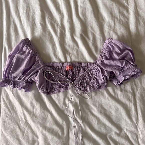 VERGE GIRL Italian Language Cropped Blouse - Picture 2 of 5